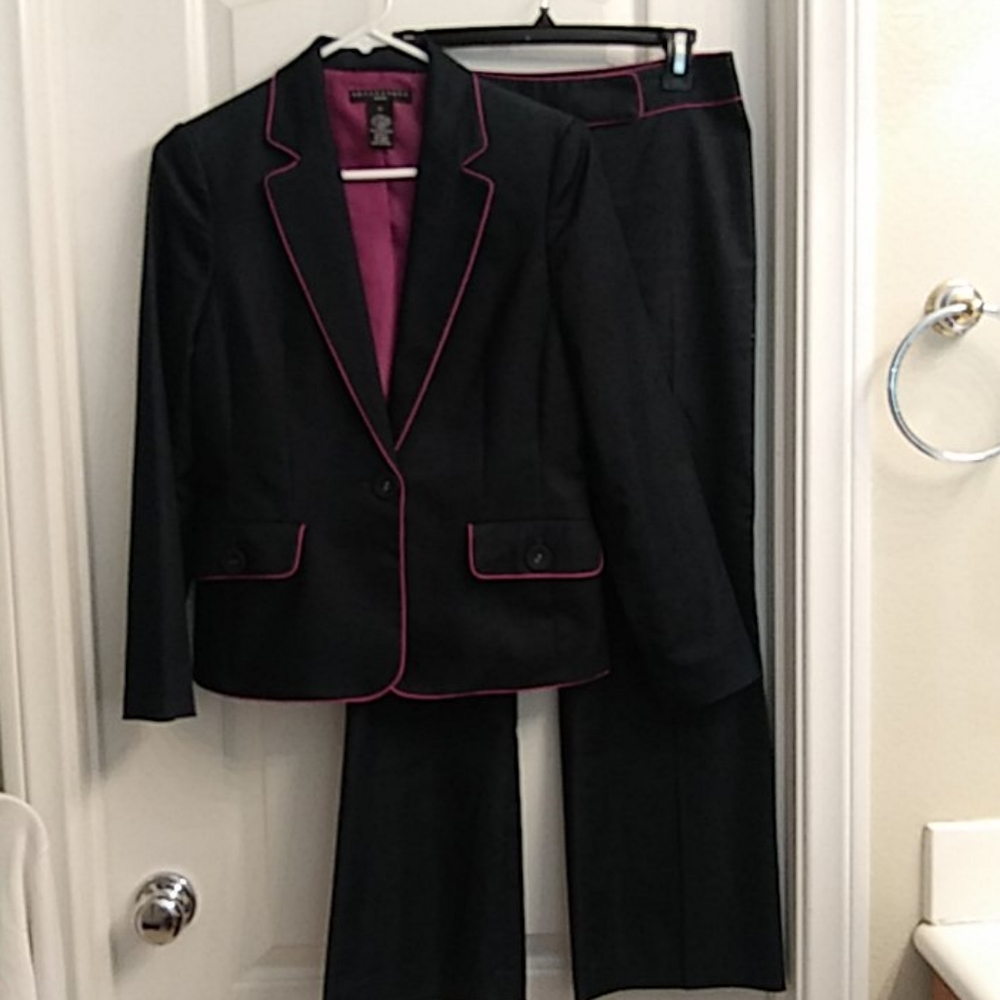 Apostrophe Vintage Petite Pant Suit